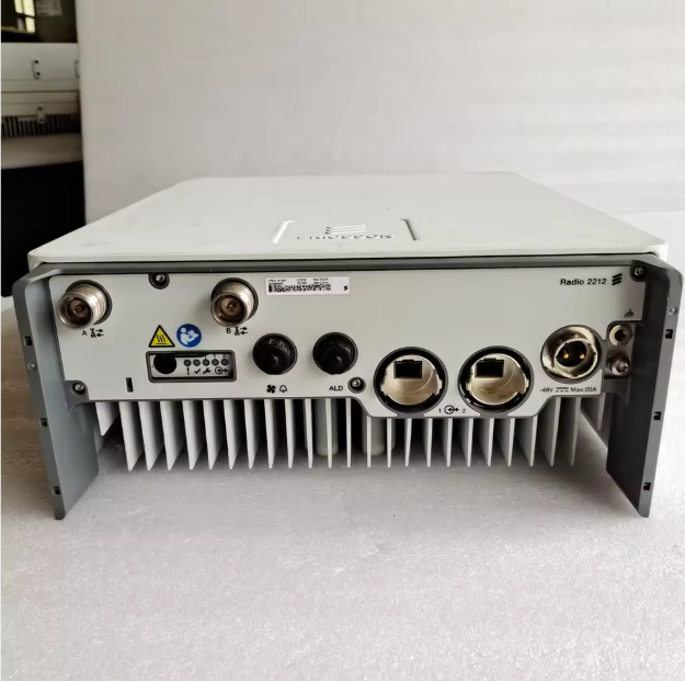 Ericsson RRU 2212 B8 KRC161 650/1 Remote Radio Unit