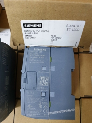 New 6ES7232-4HB32-0XB0 Siemens S7-1200, ANALOG OUTPUT, SM 1232, 2 AO