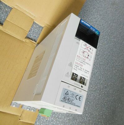 Mitsubishi MR - J2S - 100A 1kW AC Servo Drive with Built - in Dynamic Brake (MELSERVO J2S Series)