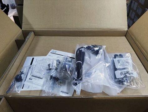 C9300-24T-E Layer 3 Managed Gigabit Switch, 24×1G RJ45 Ports, Enterprise-Class Core/Aggregation Switch